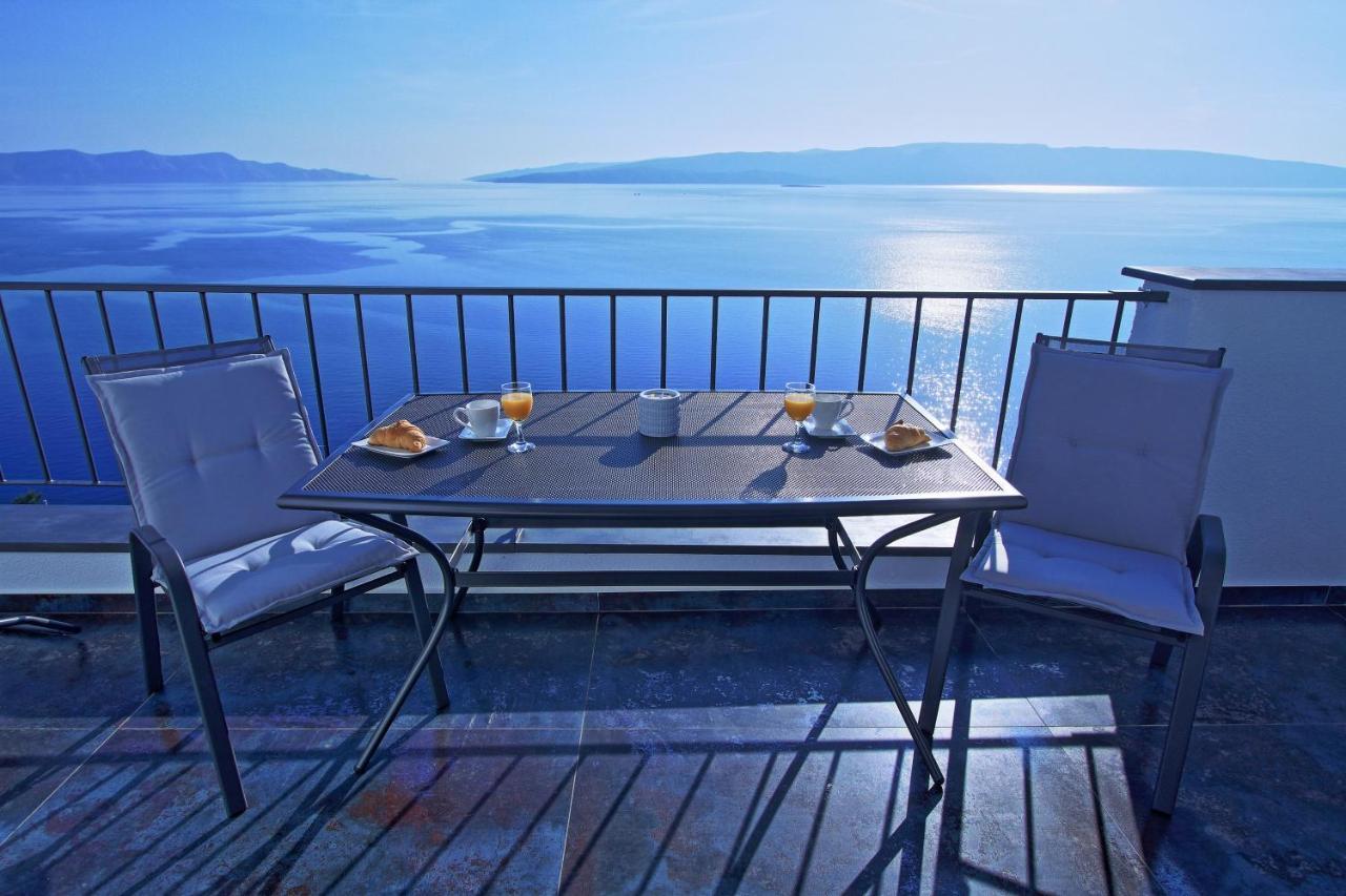 Studio Apartman Luka Senj  Buitenkant foto